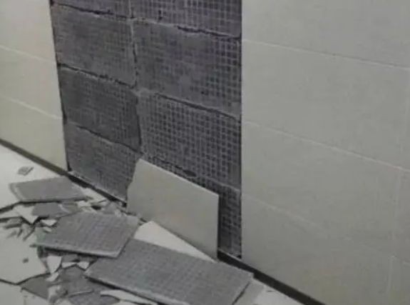 个旧瓷砖空鼓维修公司分享下个旧墙砖松动维修的知识